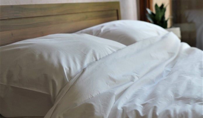 Percale sheet set and duvet cover set in white