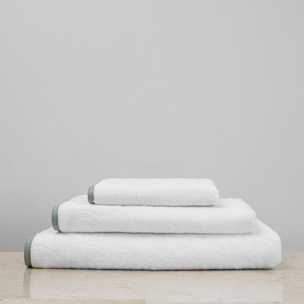 White & Green Classic Bath Towels Starter Set - Slide 1
